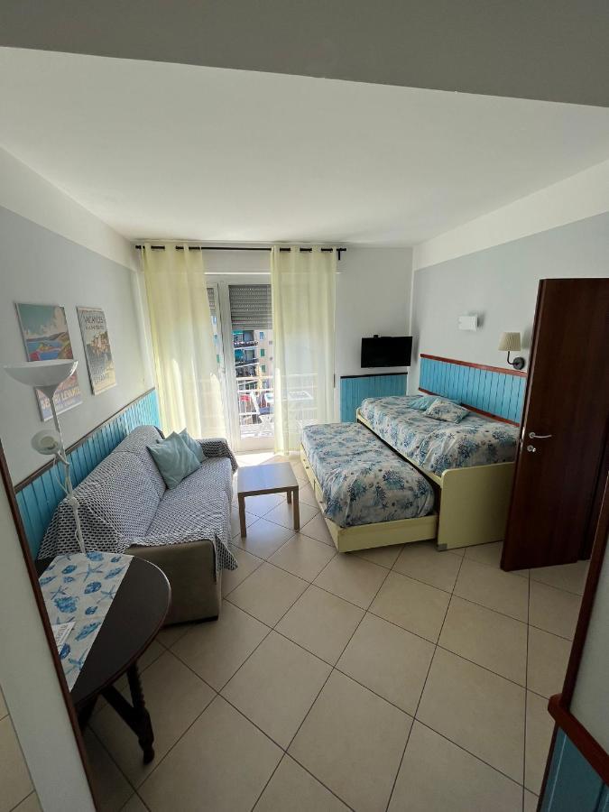 Appartamenti Azzurro Smeraldo Σέστρι Λεβάντε Εξωτερικό φωτογραφία