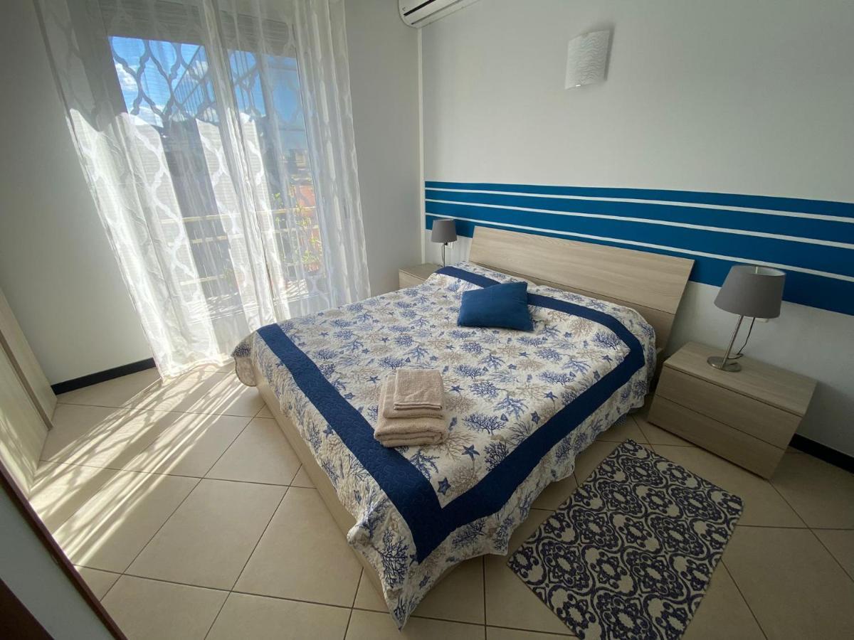 Appartamenti Azzurro Smeraldo Σέστρι Λεβάντε Εξωτερικό φωτογραφία