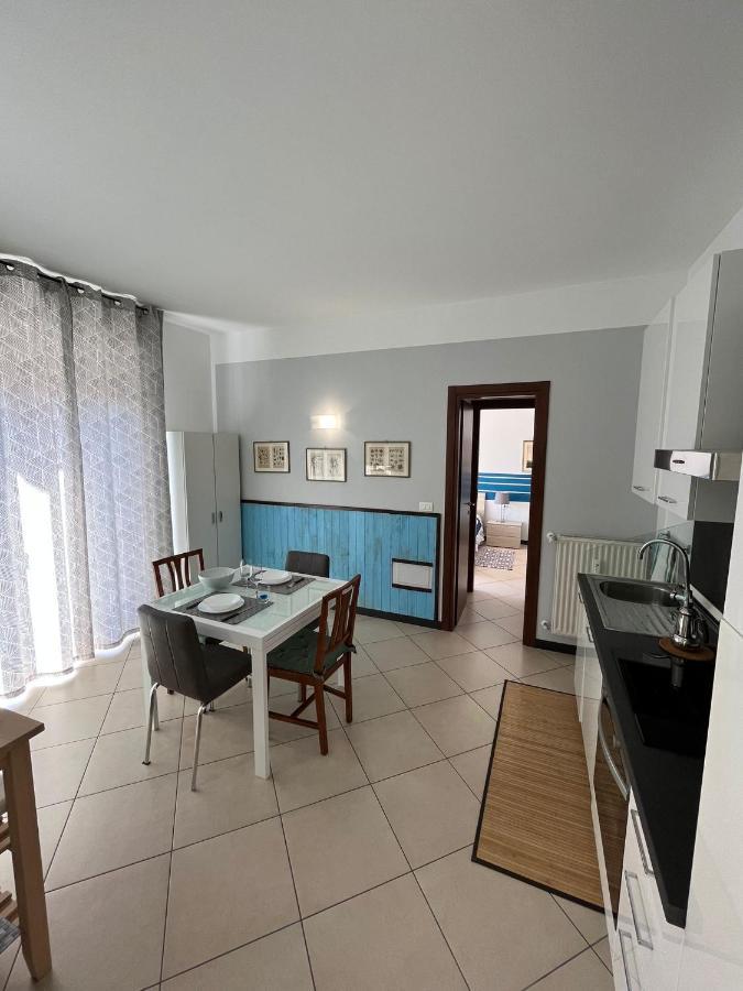 Appartamenti Azzurro Smeraldo Σέστρι Λεβάντε Εξωτερικό φωτογραφία