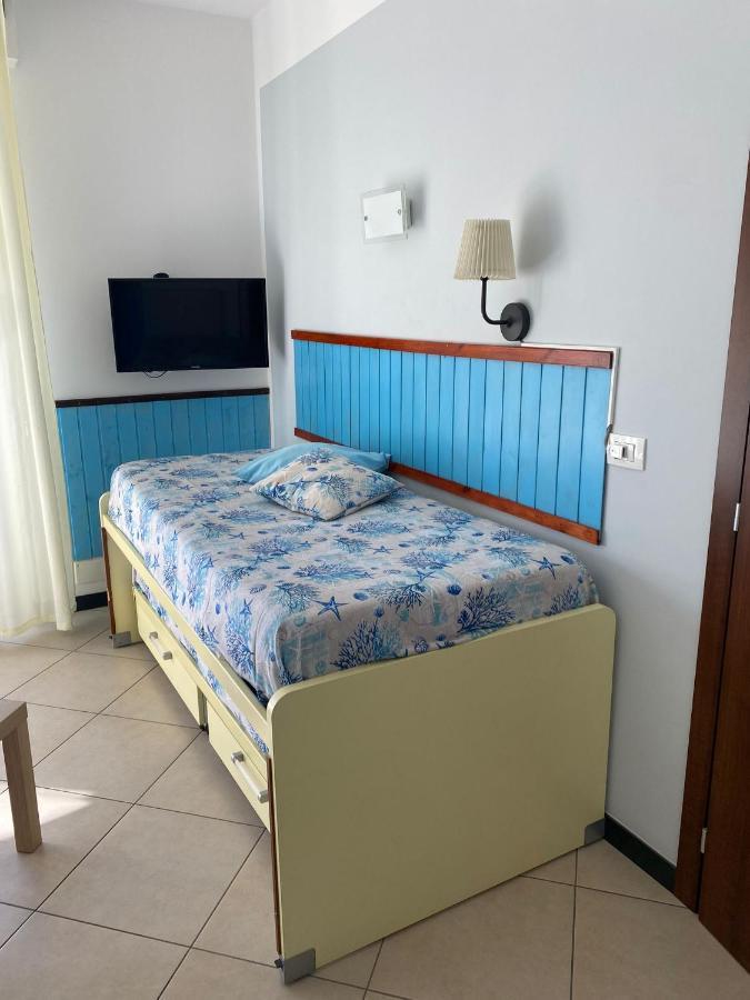 Appartamenti Azzurro Smeraldo Σέστρι Λεβάντε Εξωτερικό φωτογραφία
