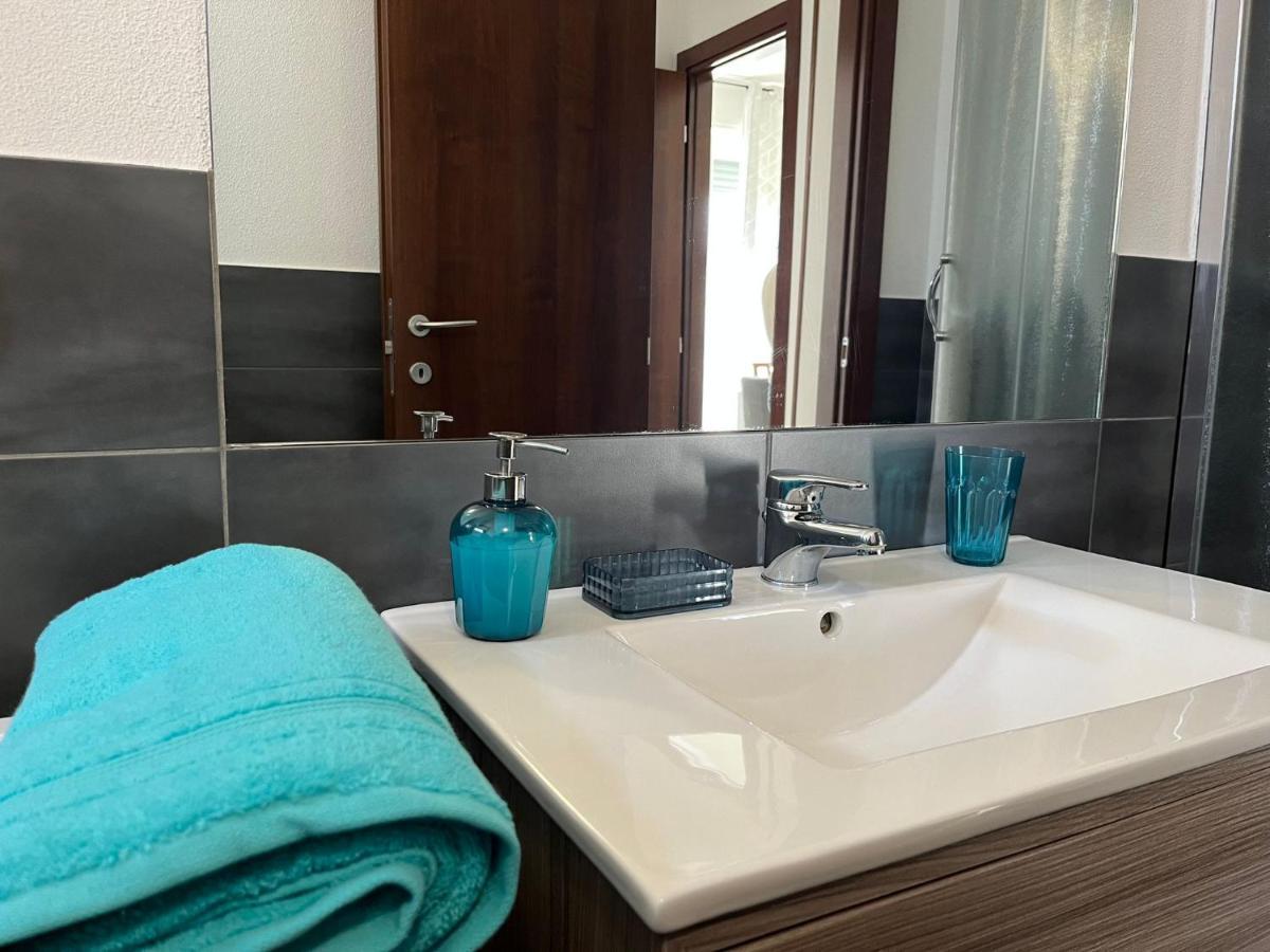 Appartamenti Azzurro Smeraldo Σέστρι Λεβάντε Εξωτερικό φωτογραφία